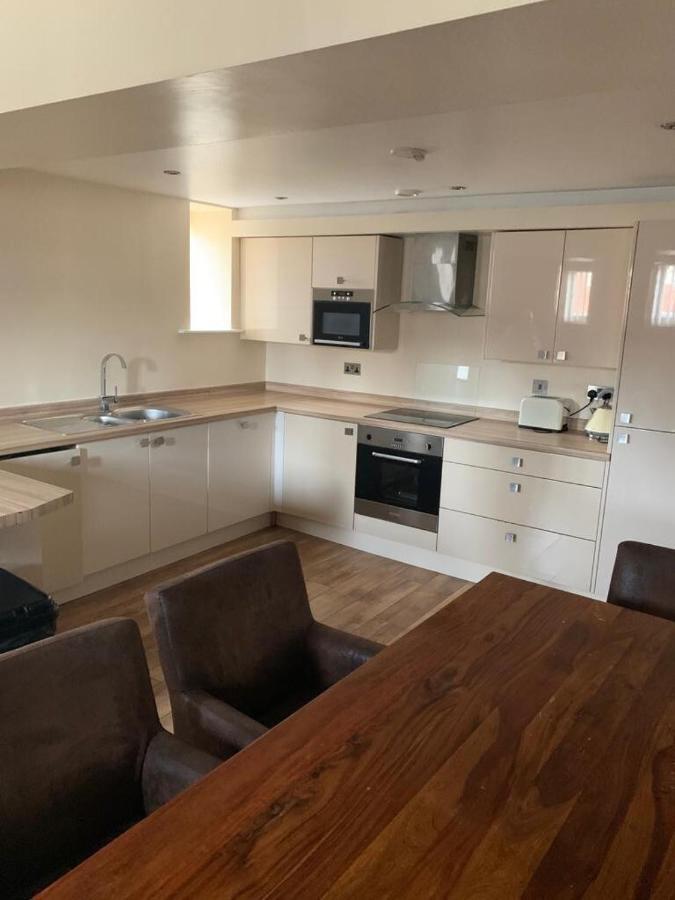 Contractor Bookers Bookdirect Save 10Percent Apartment Liverpool Exterior photo