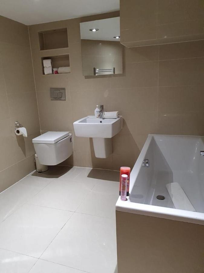 Contractor Bookers Bookdirect Save 10Percent Apartment Liverpool Exterior photo