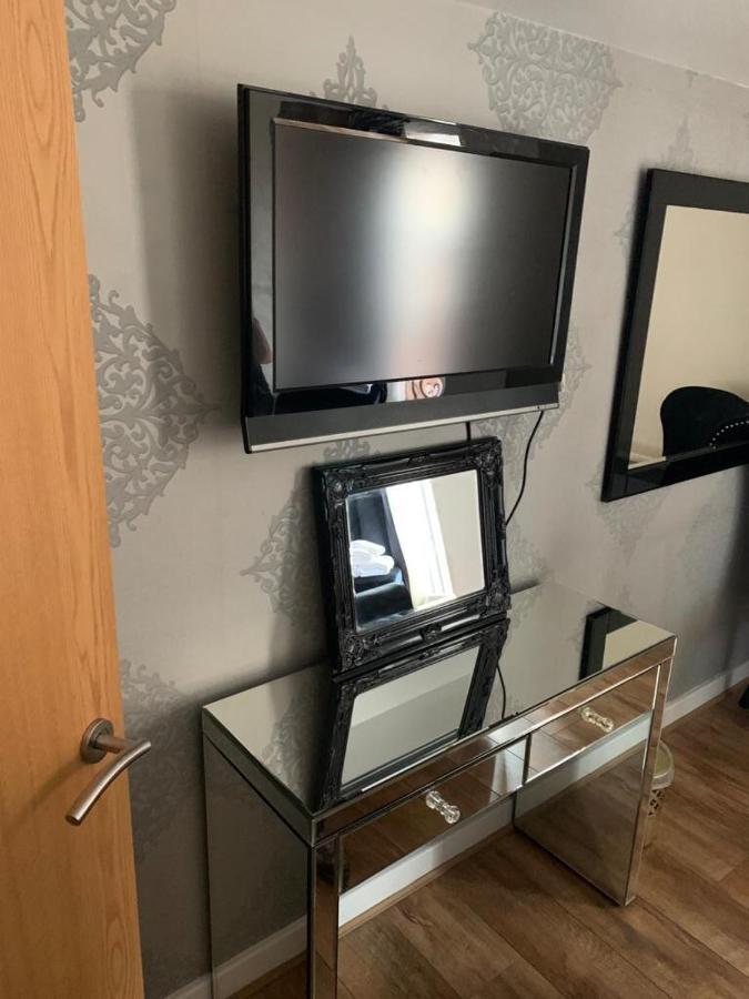 Contractor Bookers Bookdirect Save 10Percent Apartment Liverpool Exterior photo